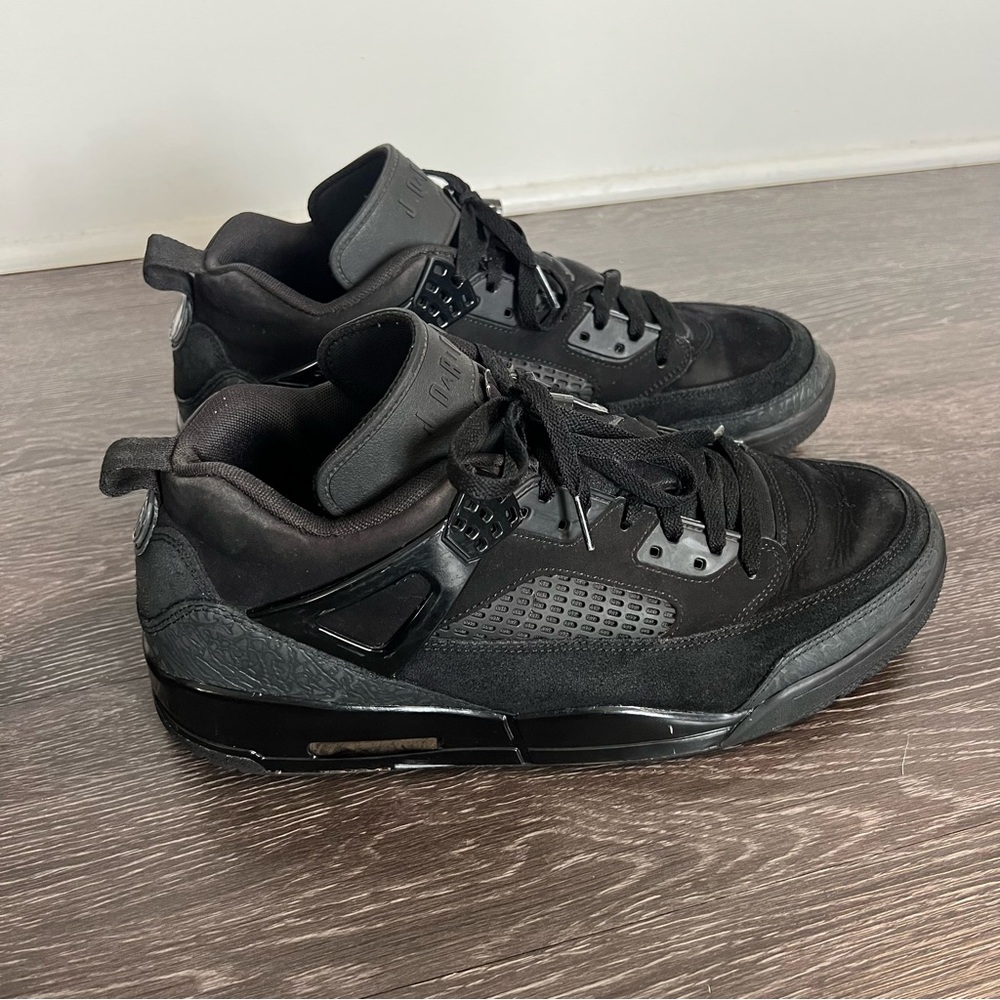 Jordan Spizike Low in the "Black Cat" Colorway (Spike Lee Collab)